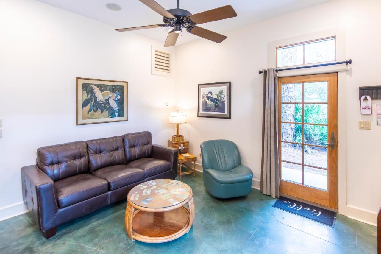 Hibiscus Coffee & Guesthouse Grayton Beach Esterno foto