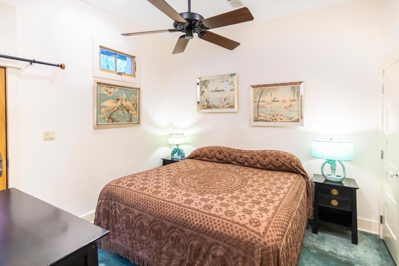 Hibiscus Coffee & Guesthouse Grayton Beach Esterno foto