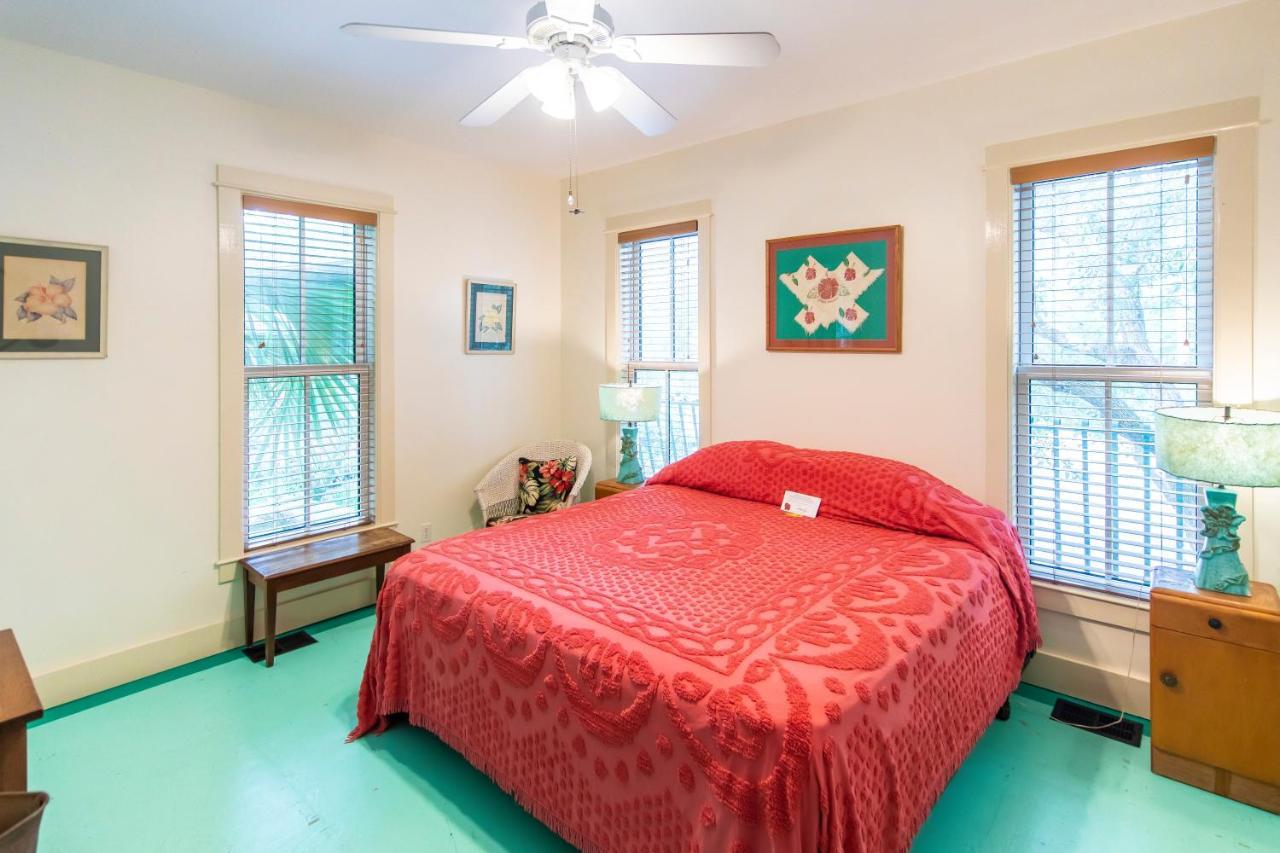 Hibiscus Coffee & Guesthouse Grayton Beach Esterno foto