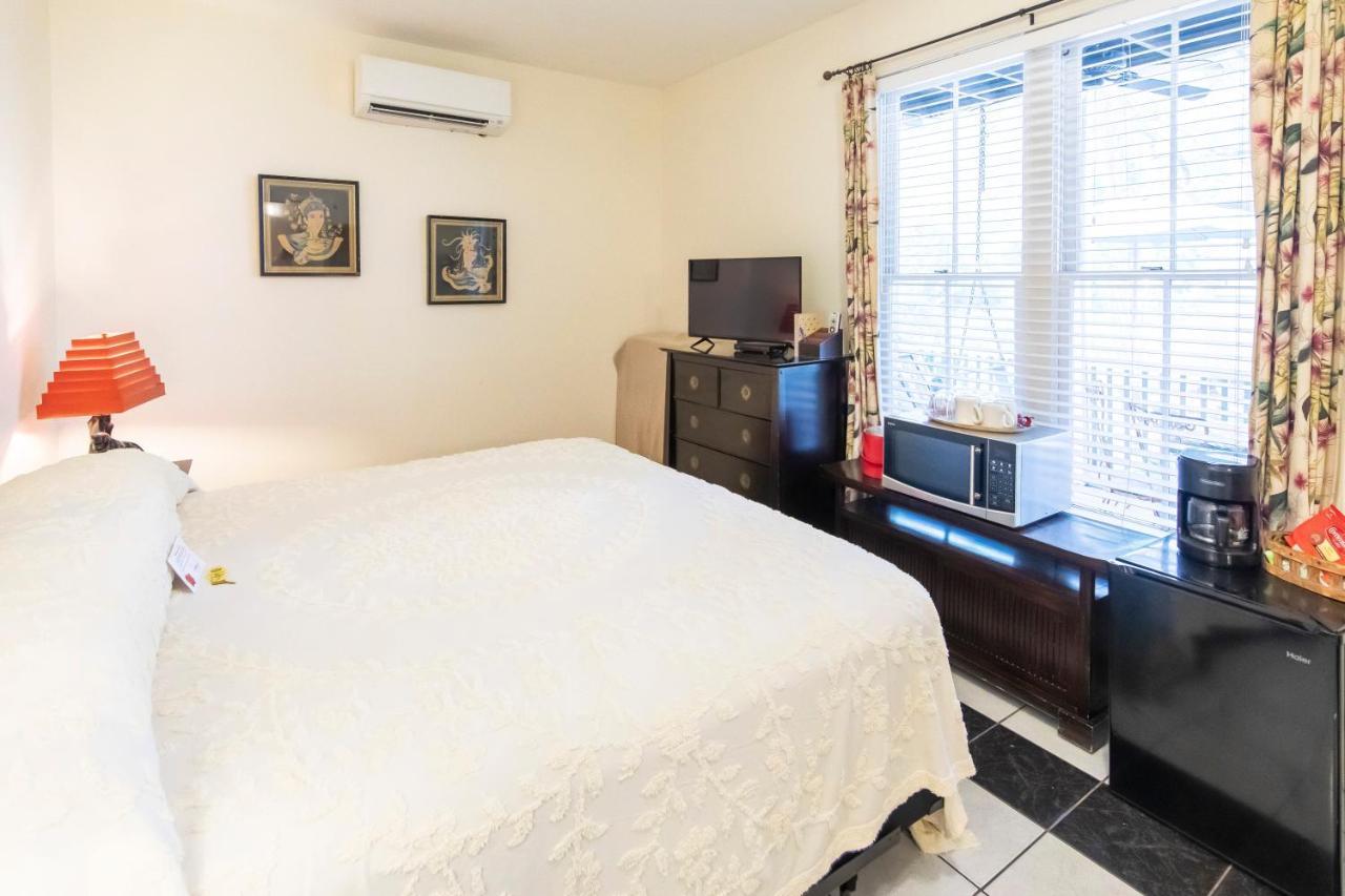 Hibiscus Coffee & Guesthouse Grayton Beach Esterno foto