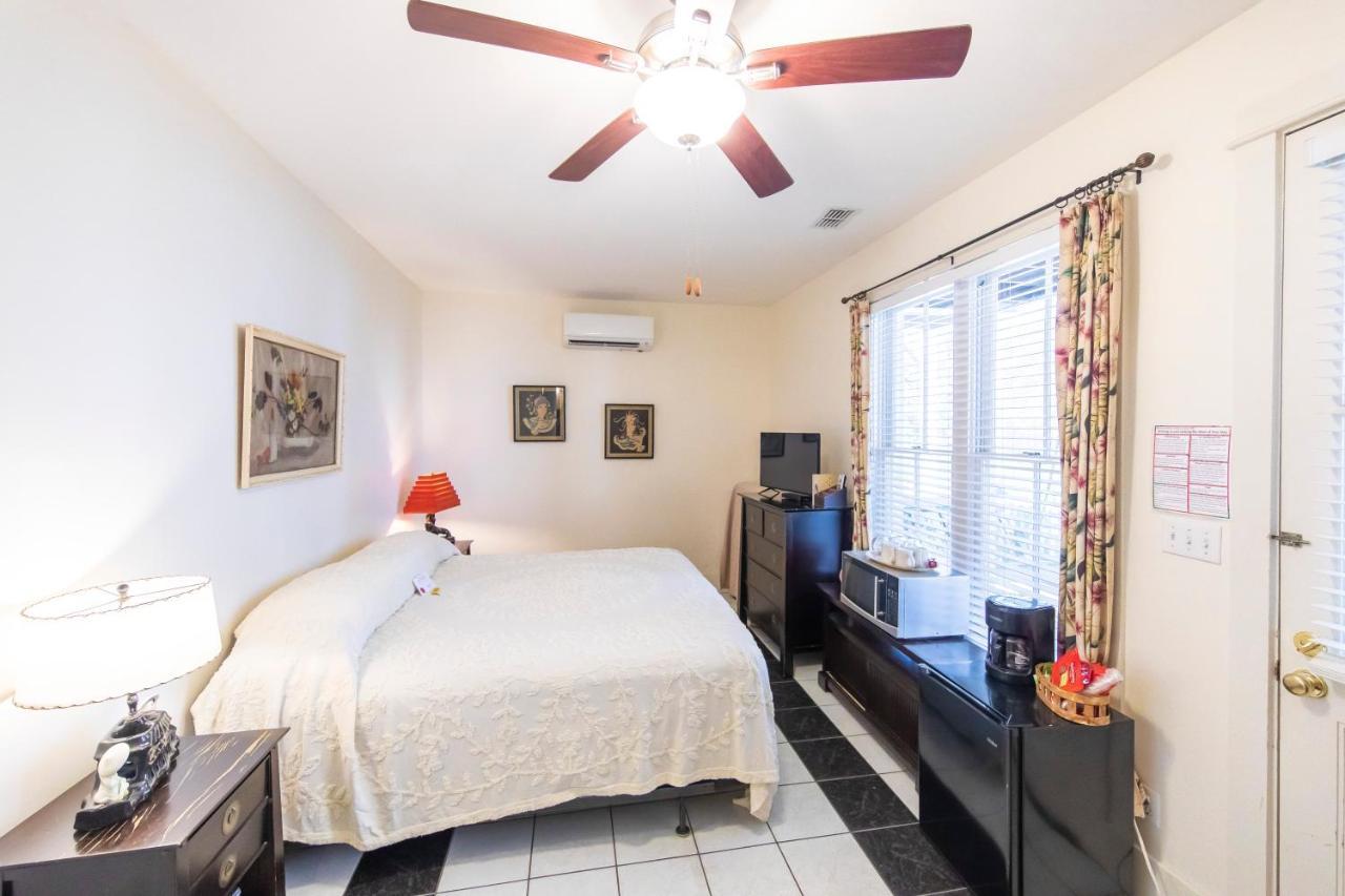 Hibiscus Coffee & Guesthouse Grayton Beach Esterno foto