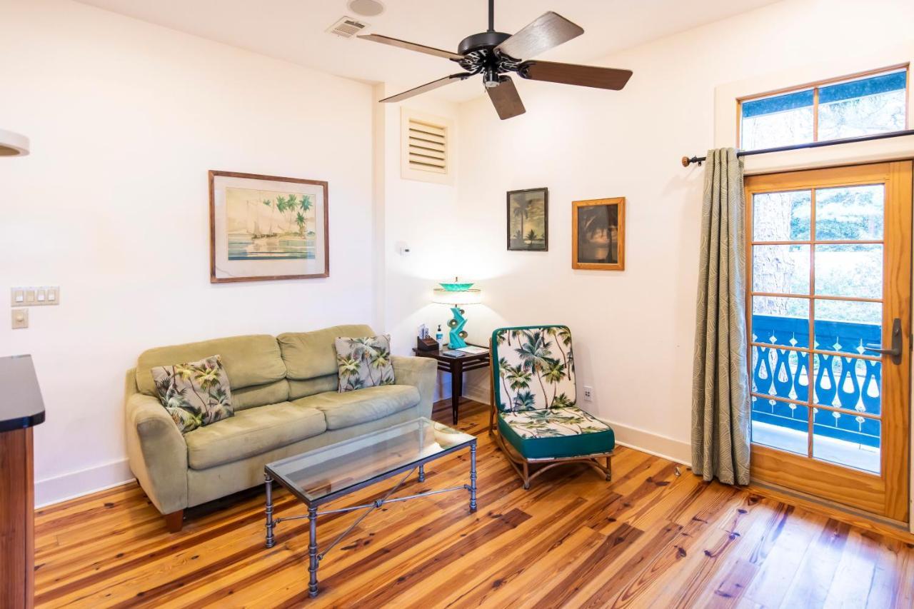 Hibiscus Coffee & Guesthouse Grayton Beach Esterno foto