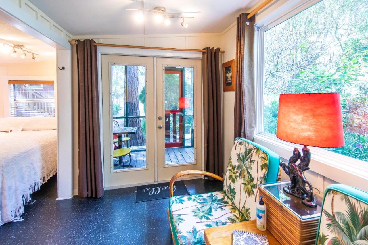 Hibiscus Coffee & Guesthouse Grayton Beach Esterno foto