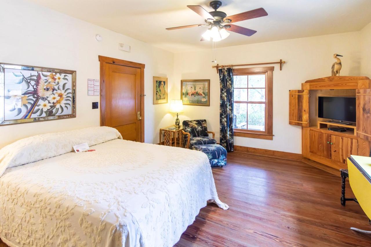 Hibiscus Coffee & Guesthouse Grayton Beach Esterno foto
